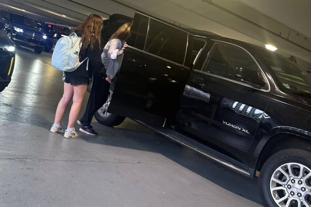 Curbside Pickup at JFK